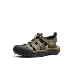 Men's Newport Retro Sandal x Études Studio Etudes Olive | Kenn On Sale