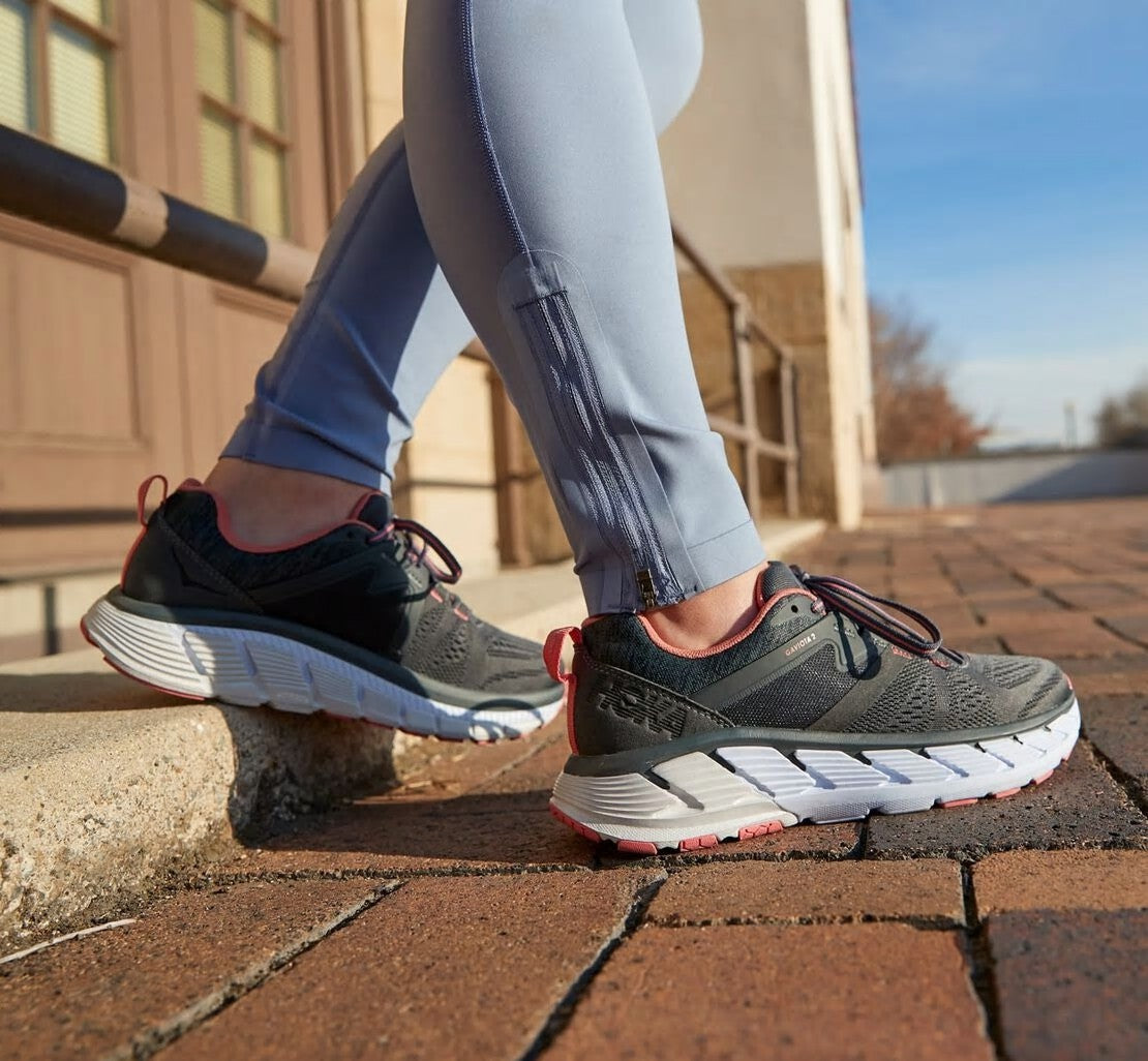 HOKA Women's Gaviota 2