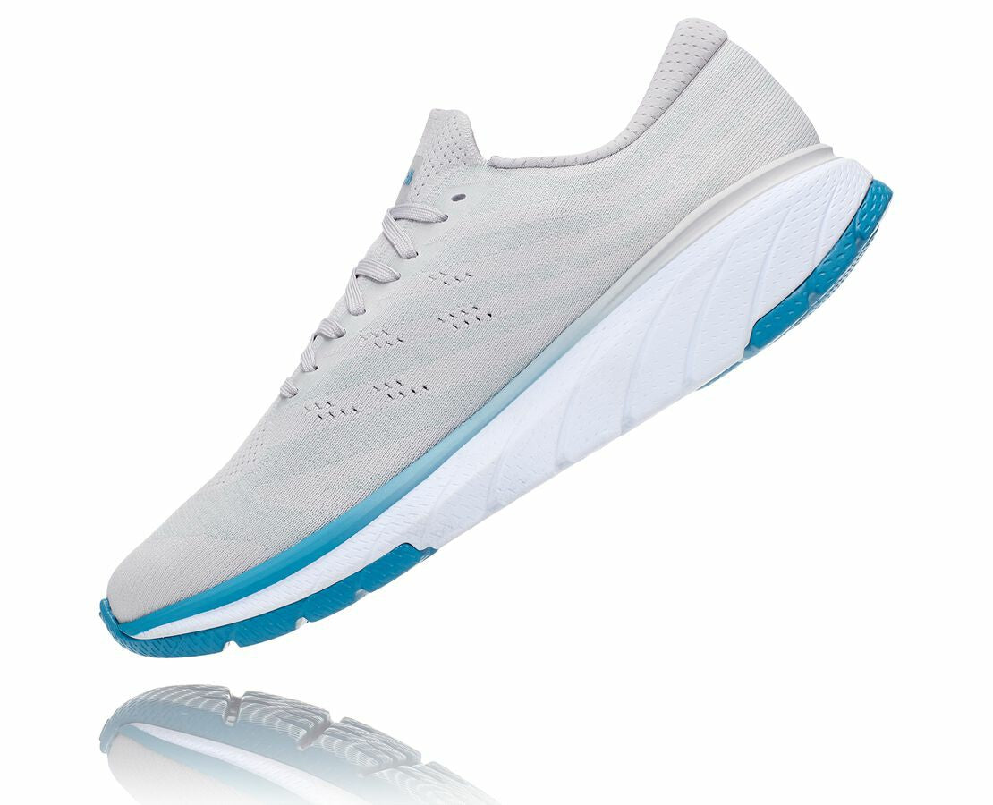HOKA Men's Cavu 3