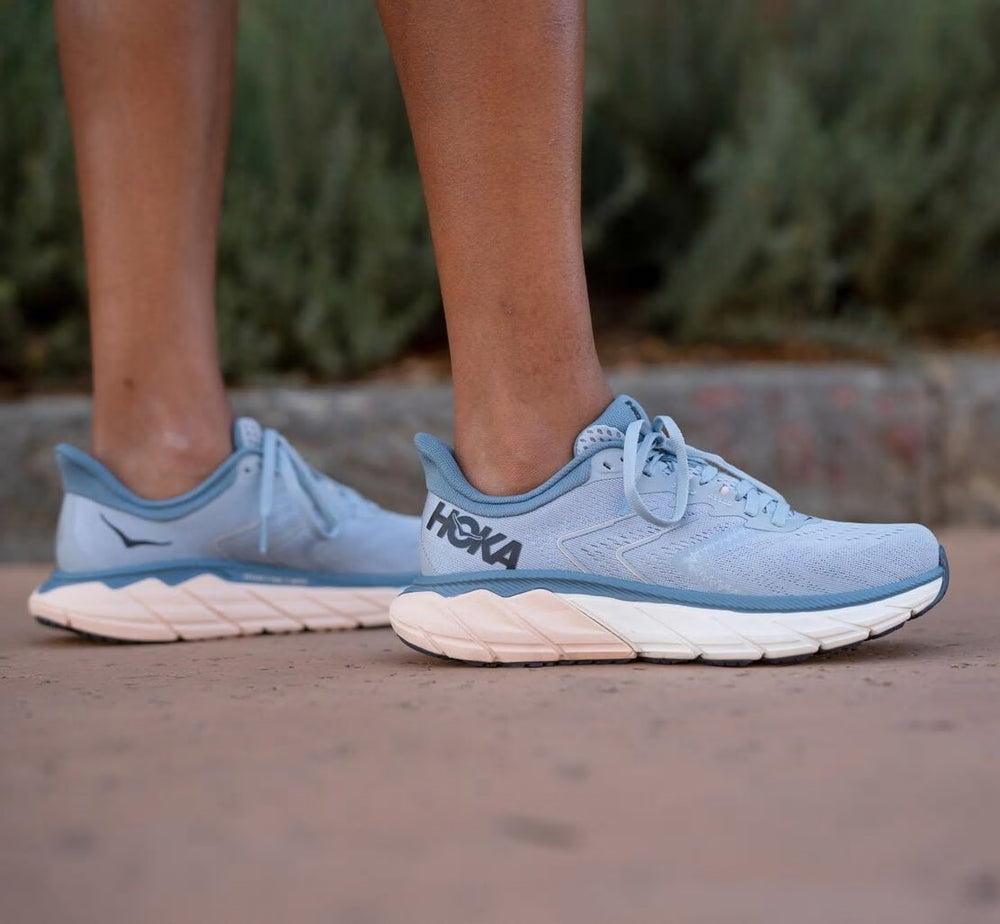 HOKA Women's Arahi 5