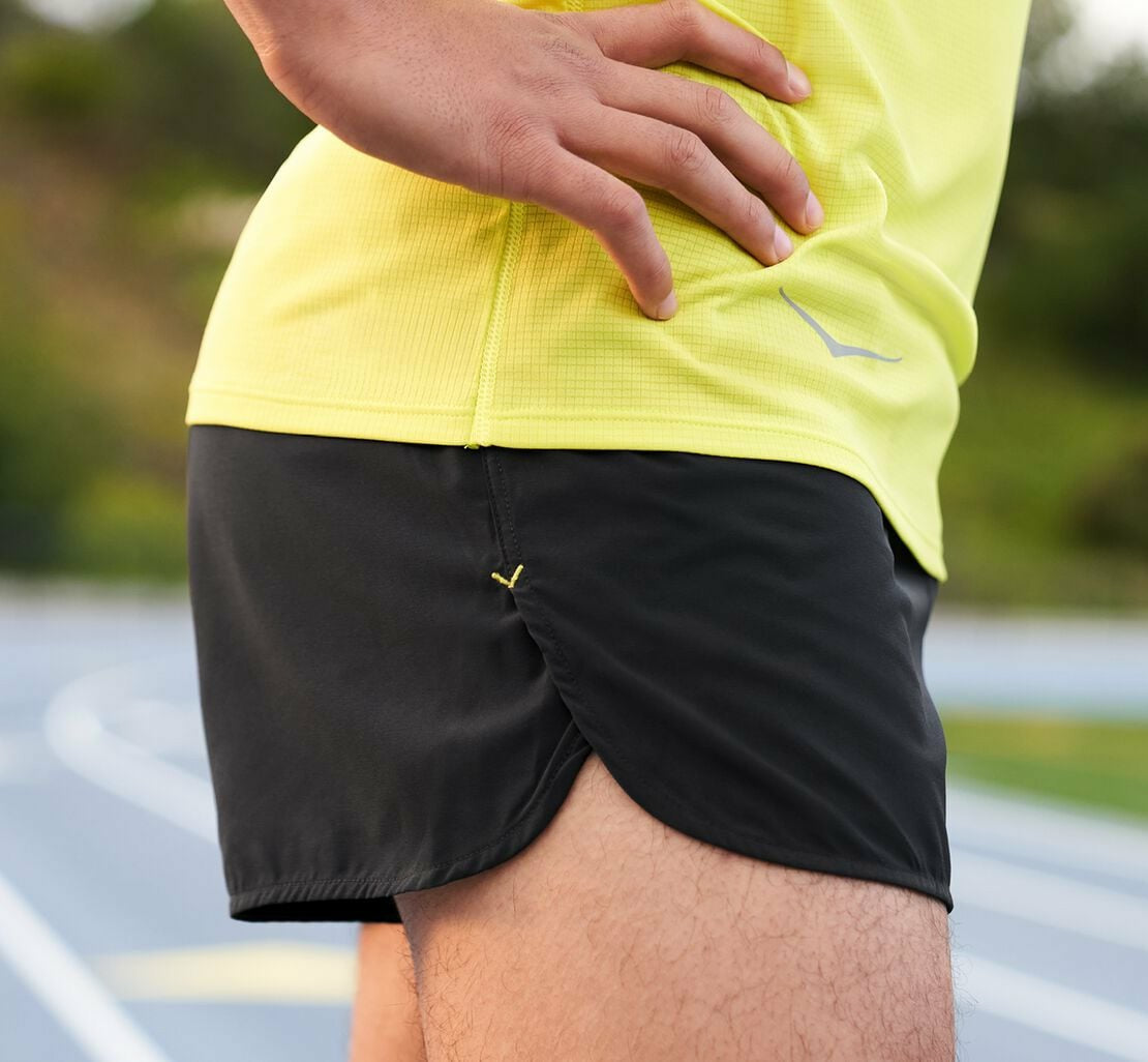 HOKA Men's Performance Woven 2" Short