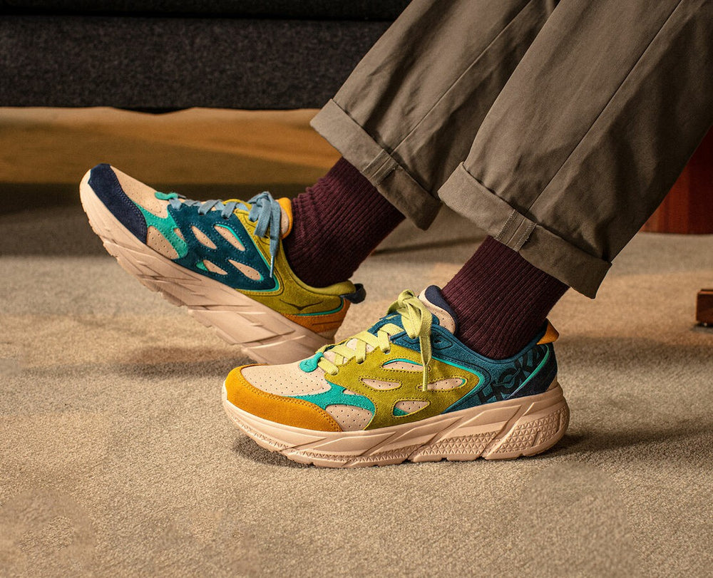 HOKA Unisex Clifton L Suede