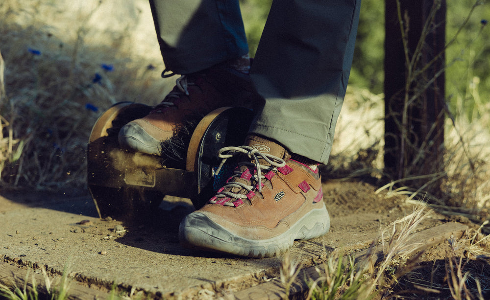 Women's Targhee IV Waterproof Hiking Shoe Bison/Beaujolais | Keen Outlet