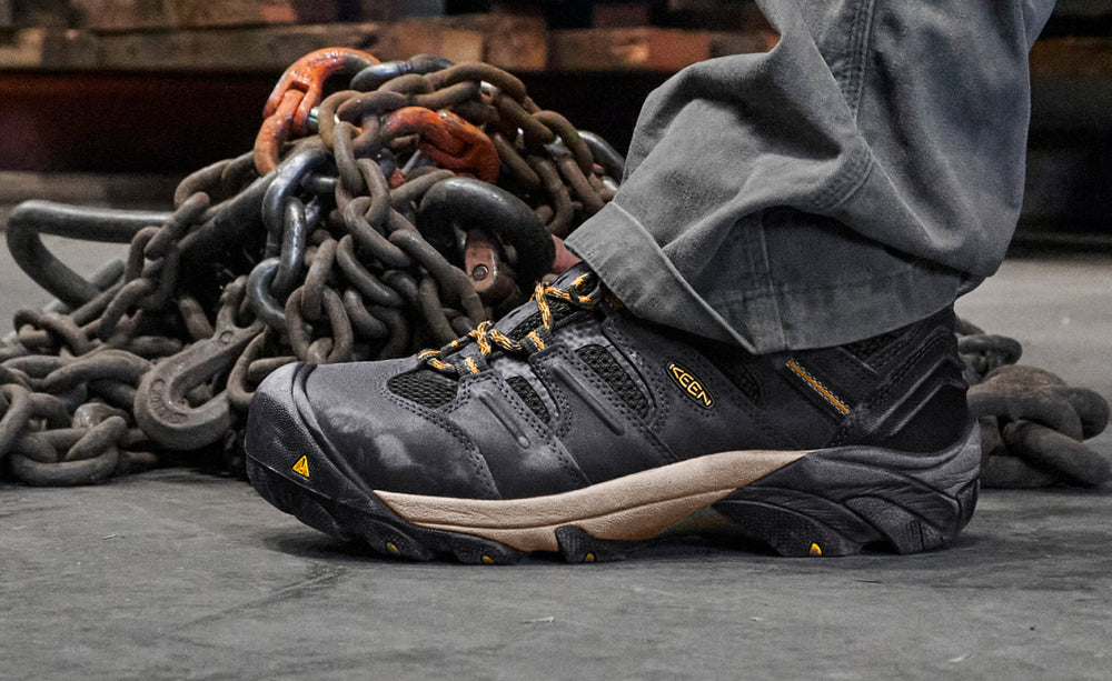 Men's Lansing Mid Waterproof (Steel Toe) Raven/Tawny Olive | Keen Outlet