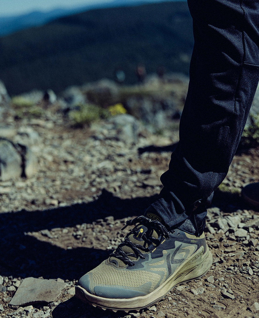 Men's Zionic NXT Waterproof Hiking Shoe Triple Black / Keen For sale