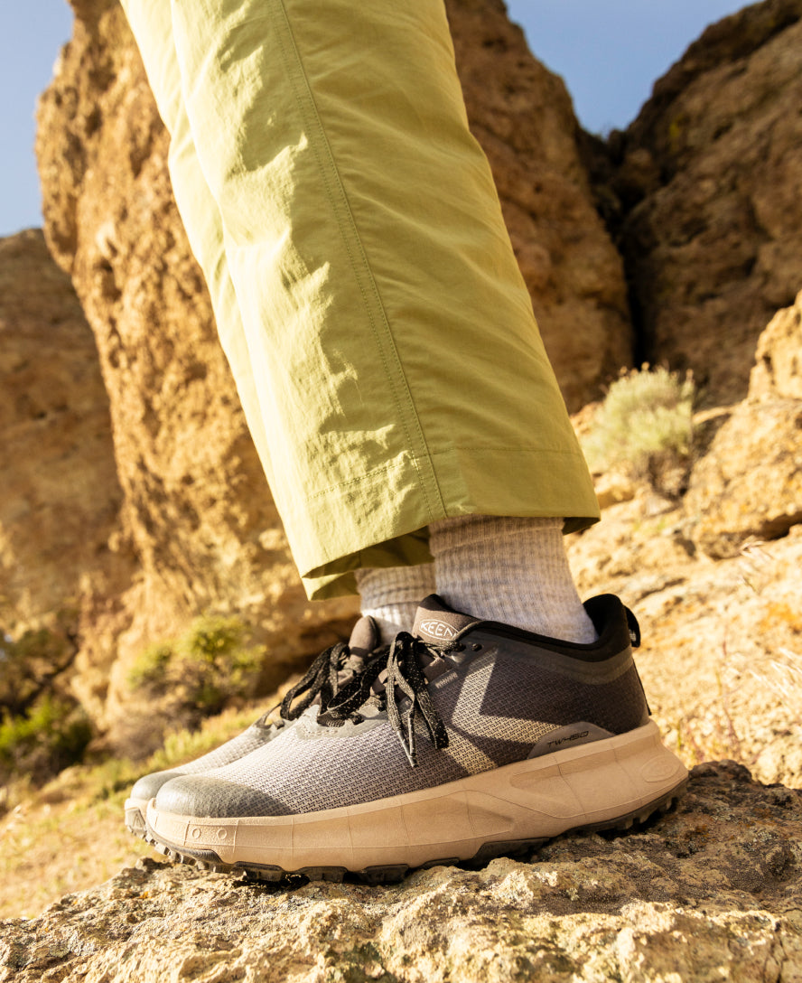 Men's 450 Dirt Waterproof Hiking Shoe Lemon Curry/Black / Keen Sale