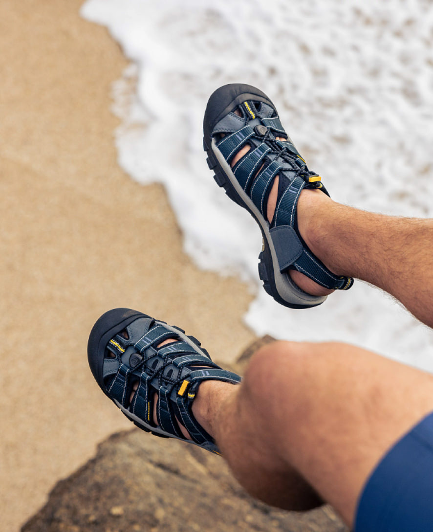 Men's Newport H2 Sandal Monochrome/Golden Cyprus / Keen Online