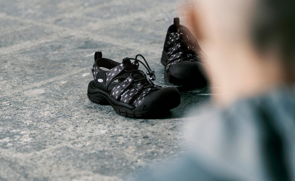 Men's Newport Retro Sandal x Études Studio Etudes Black | Keen Discount