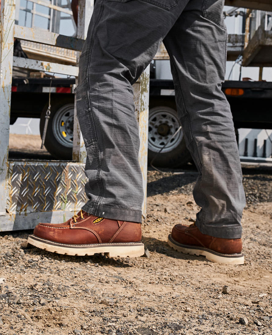 Men's Cincinnati 6" Waterproof 90° Heel Boot (Carbon Toe) Tuscan Red/Sandshell | Kenn On Sale