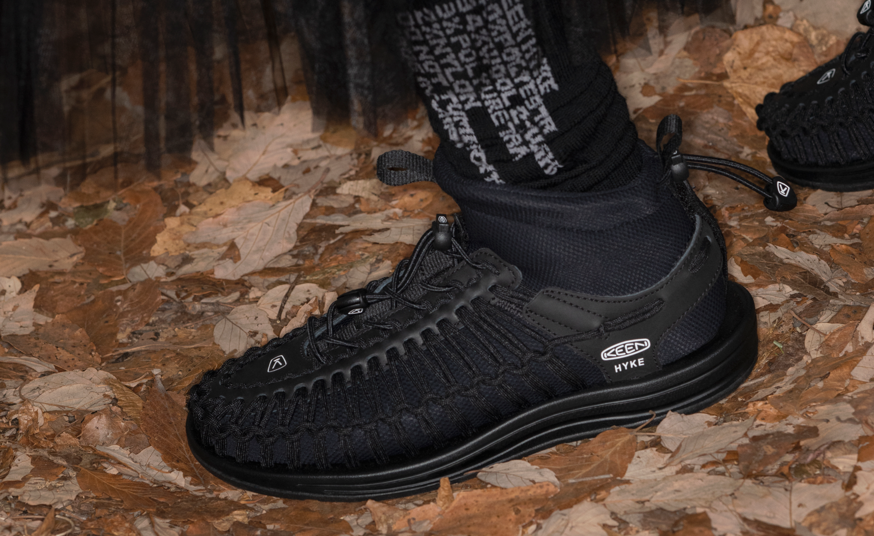 Women's UNEEK High Top x HYKE HYKE Black | Keen Outlet