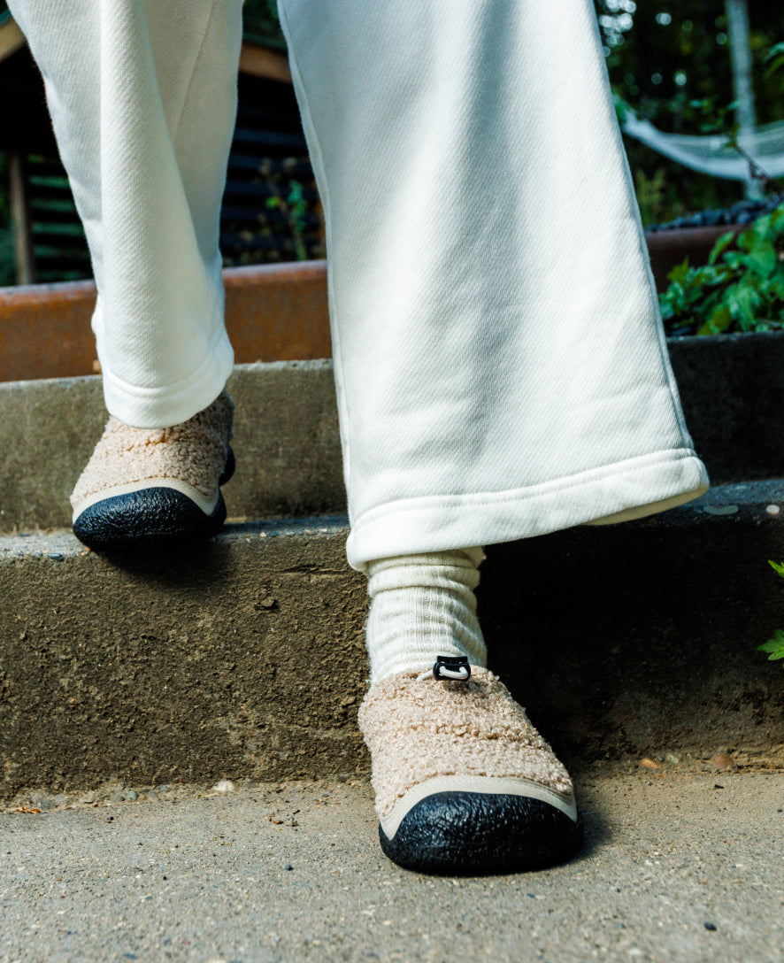 Women's Howser III Slide Plaza Taupe/Black | Kenn On Sale