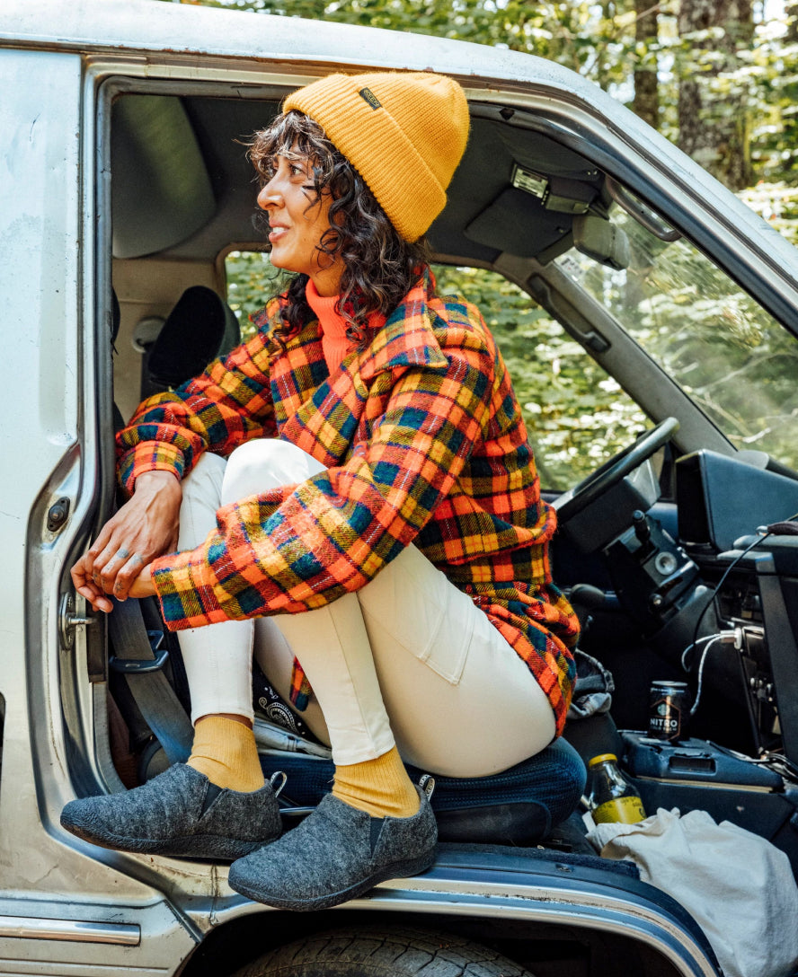 Women's Howser II Triple Black / Keen Sale