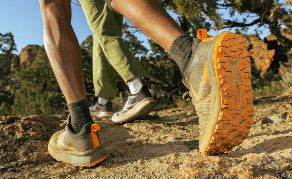 Women's 450 Dirt Hiking Shoe Birch/Nectarine / Keen For sale